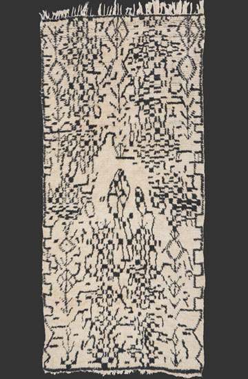 TM 2373, pile rug from the more eastern part of the High Atlas with a design obviously directly inspired by the coloured rugs of the Ait bou Ichaouen living north of Talsint, Ait Sokhmane (?), Morocco, 1990s, 310 x 140 cm (10' 2'' x 4' 8''), high resolution image + price on request